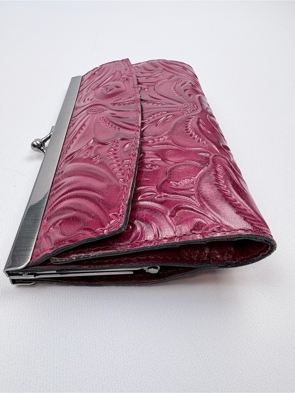 Patricia Nash Paola Leather Frame Wallet with RFID Protection Red - Picture 11 of 11